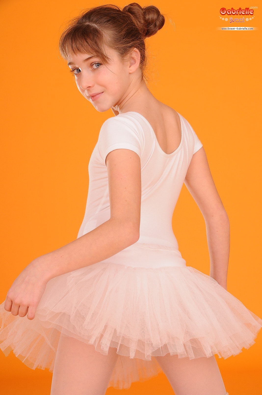 Sweet_Gabrielle_1   17320   5.3G