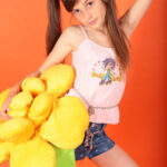 TinyModel_Kiki_2   25170   14G