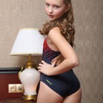 Fashion_Kingdom_Alina.part1   23540   52G