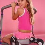 TinyModel_Ginger_1.part1   19950-43   15G